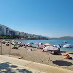 With Sea View 180 Apartament