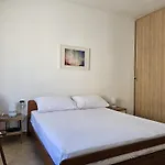 With Sea View 180