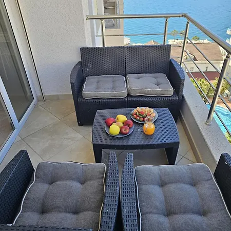 With Sea View 180 Sarandë