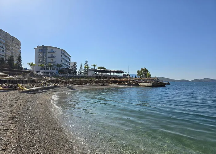 Appartement With Sea View 180 *
