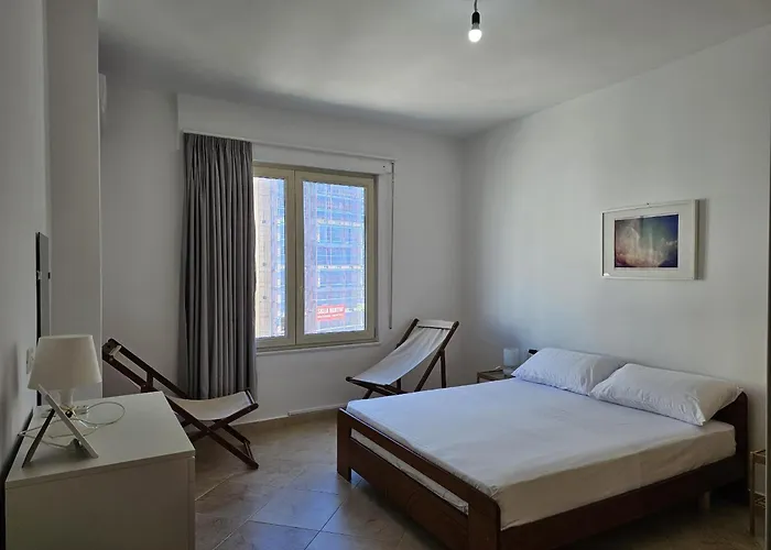 Appartement With Sea View 180 Sarandë