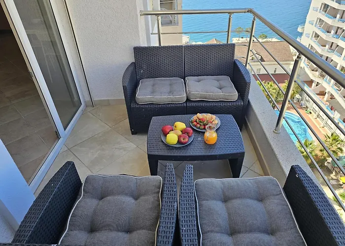With Sea View 180 Sarandë